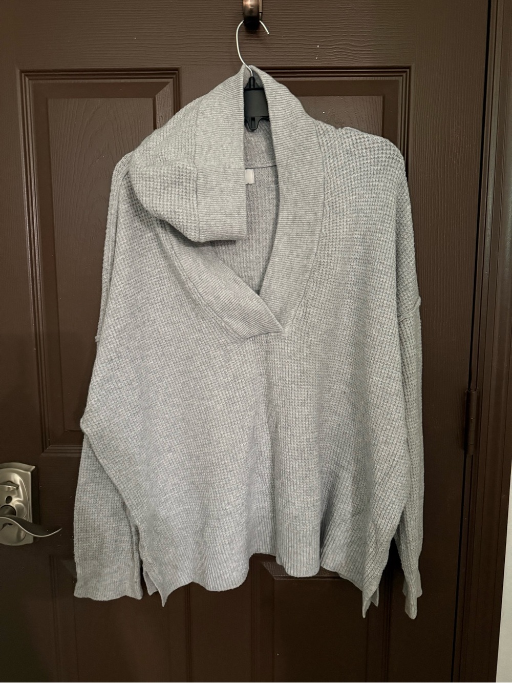 aerie Heather Gray V-Neck Knit Sweater - Picture 2 of 4